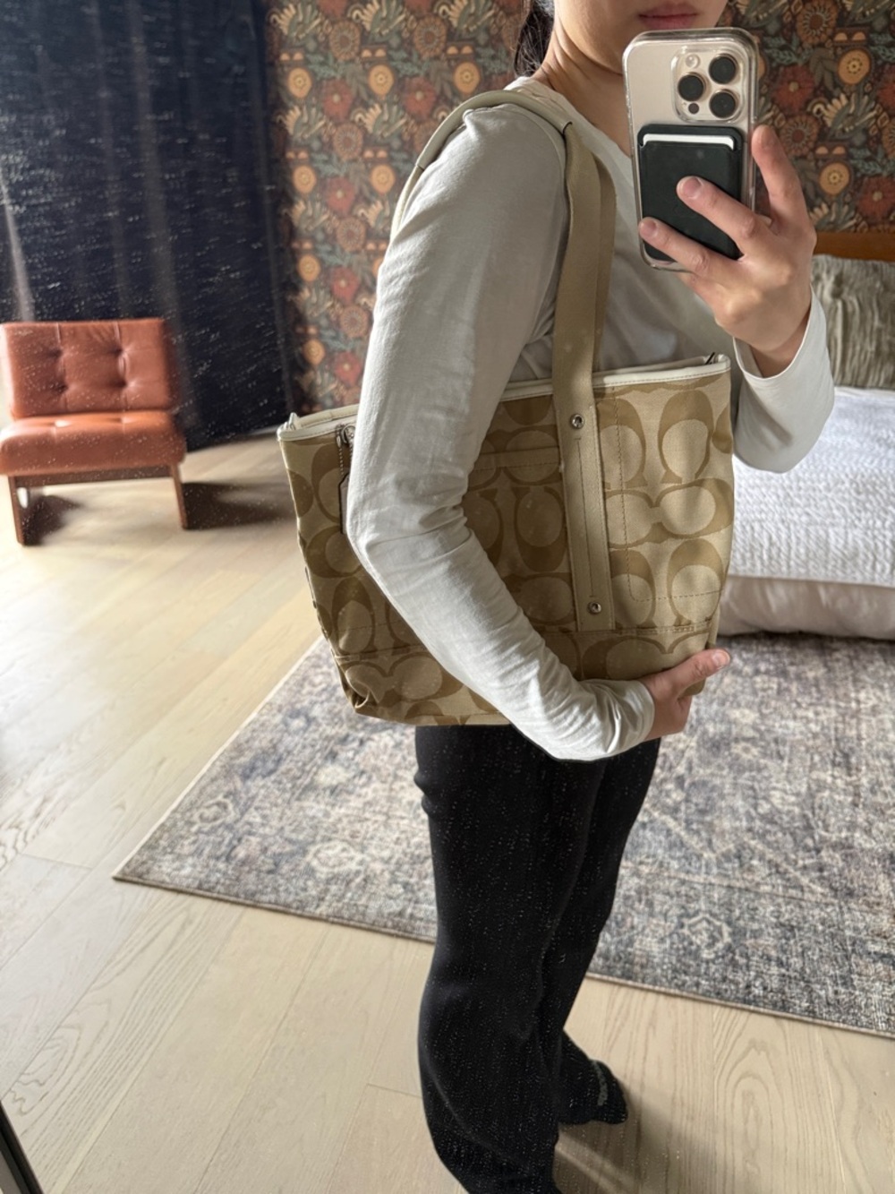 Coach Beige Tote Bag - Picture 16 of 16